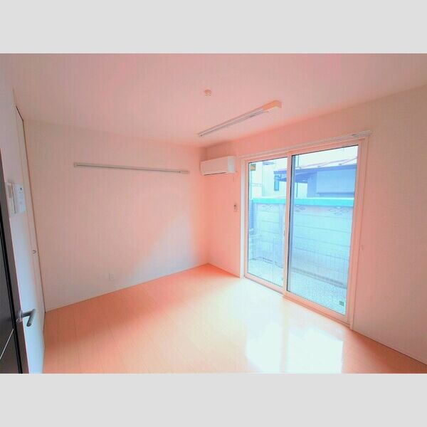 ソレーユくにたち 洋室6.1帖