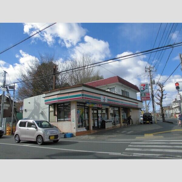 La　meilleure (ラ・メイユール)303号室 コンビニ(約280m)