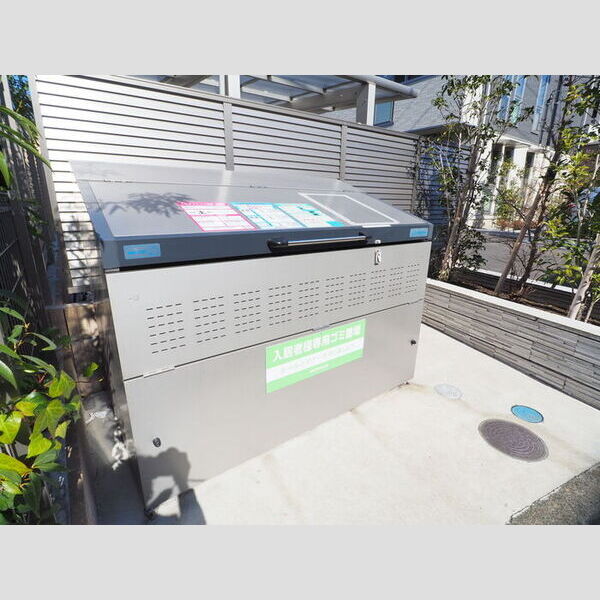 East GARDEN 綱島 敷地内ごみ置き場