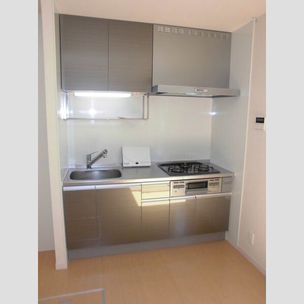 ガーネットブライト キッチンはガス3口グリル付き♪