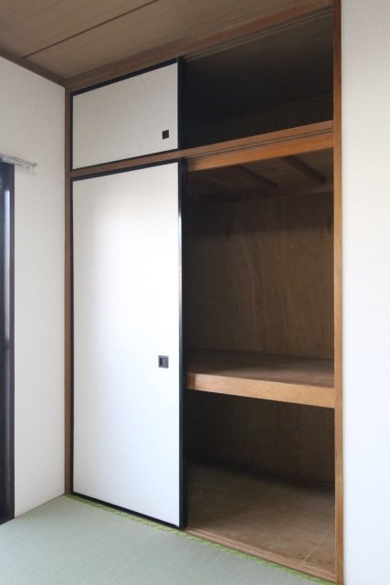 ハイツいづみ 収納