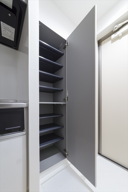 ａｉｌｅｓ 玄関