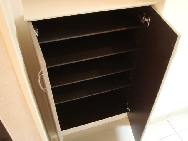 Ovest高田 下駄箱（イメージ）