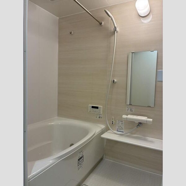 リーブルファイン川口上青木西201号室 お風呂