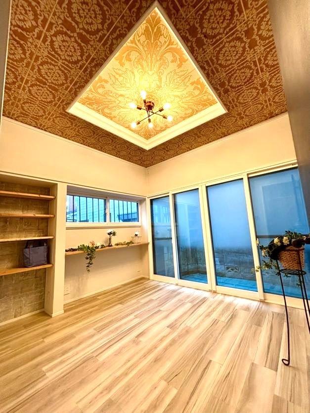 ドローイングハウス新座栄 オシャレな天井照明