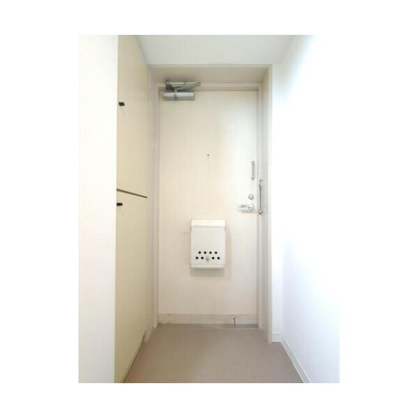 グリム武蔵新城 玄関