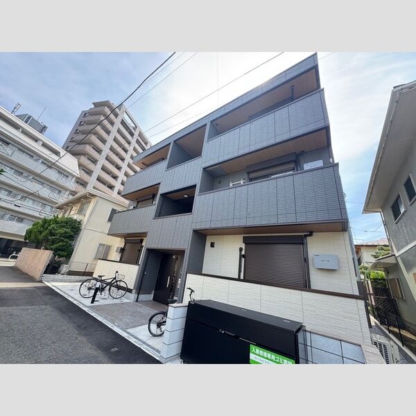 ウィステリア301号室 建物外観