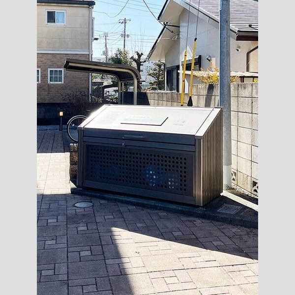 メゾン・ド・シャテーヌ203号室 ごみ置き場