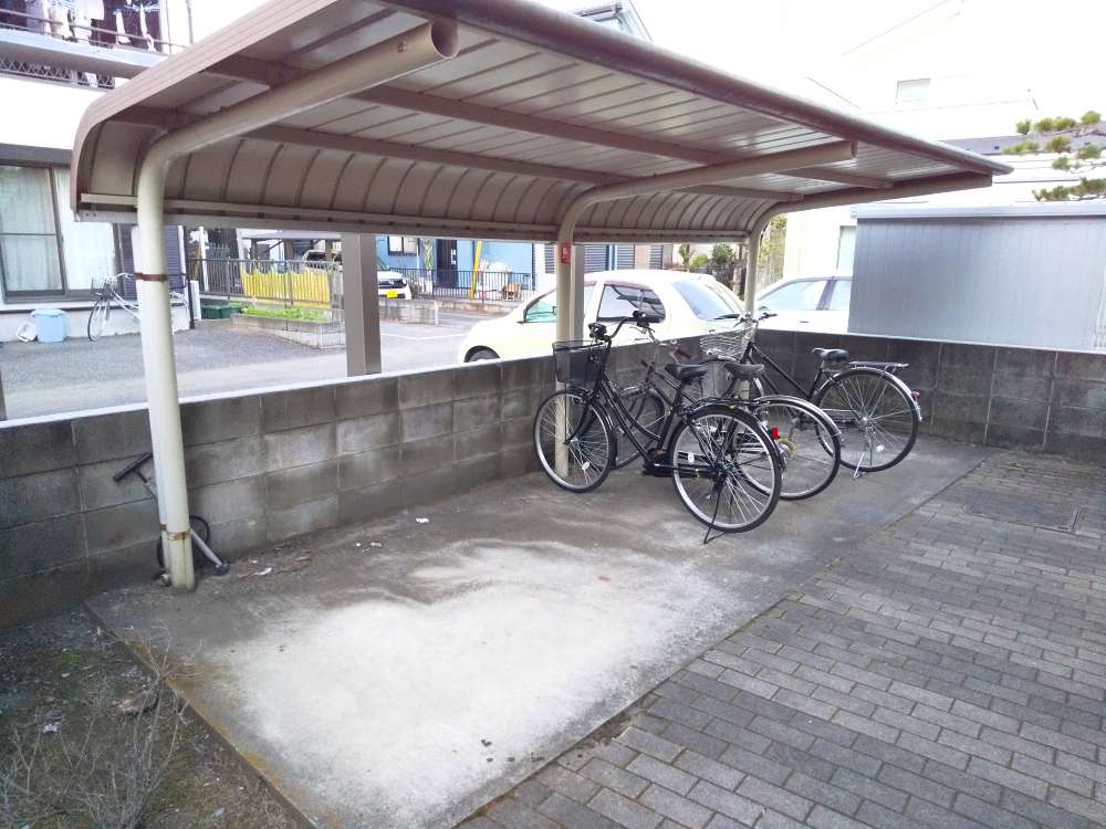 レオパレス武蔵野204号室 駐輪場