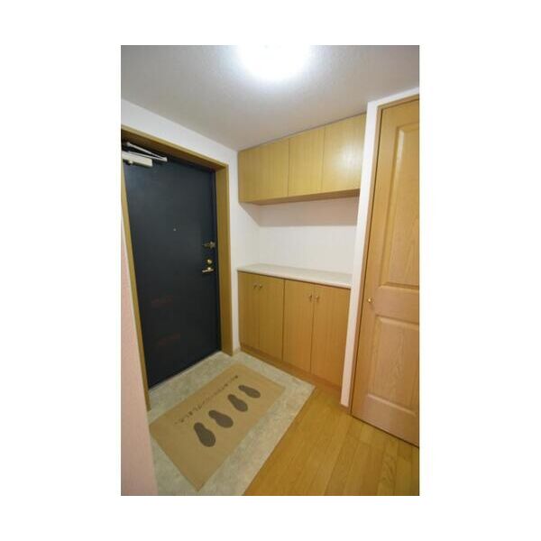 ファミールシティ武蔵関II番館 玄関