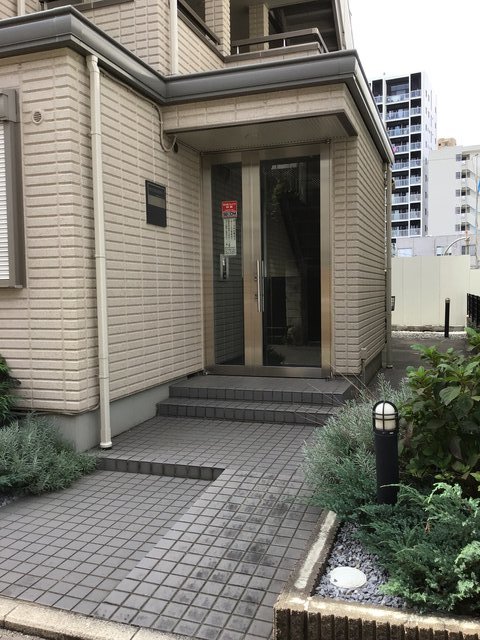 エピカリス市谷薬王寺 エントランス