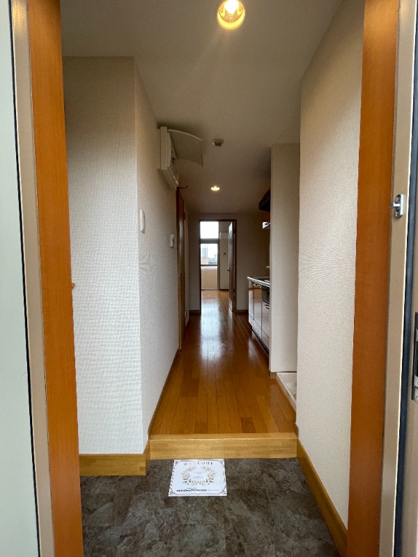 エピナール 玄関