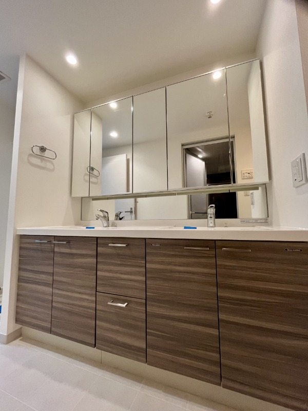 レジディア白金高輪1階 洗面