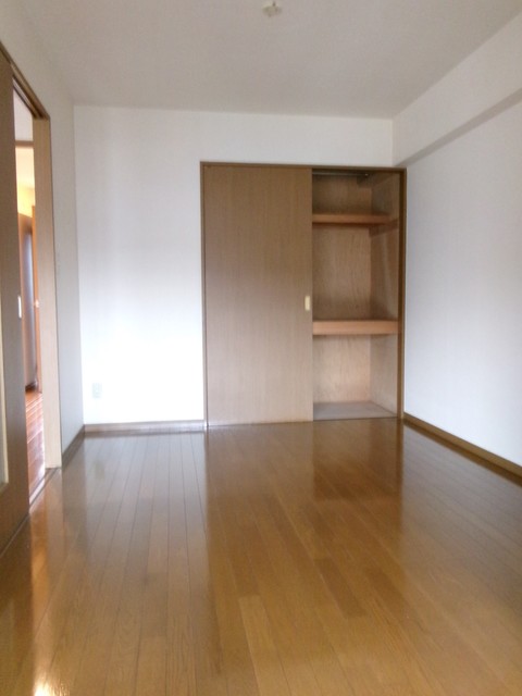 キャピタル高尾 寝室