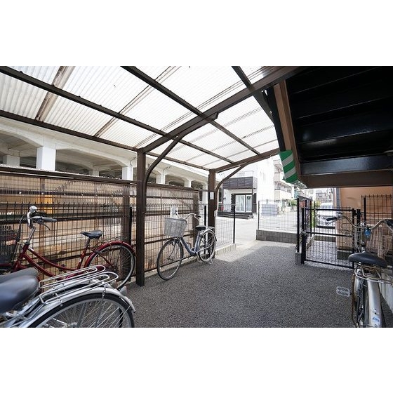 Ｍフラット0201号室 駐輪場
