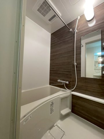 ベイフラット南太田102号室 お風呂