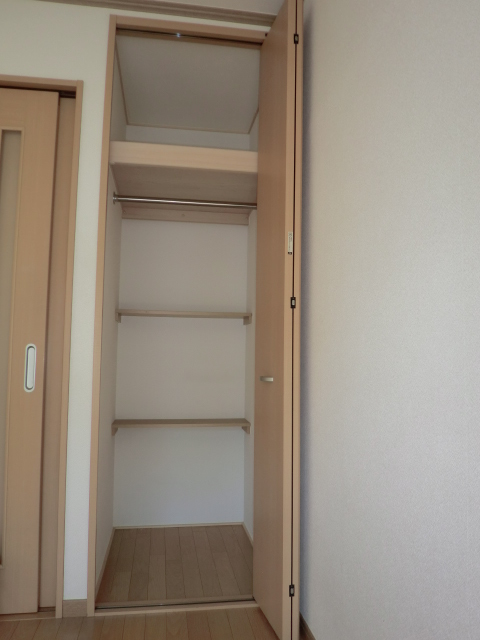 カサ・デ・コリーナ0305号室 収納