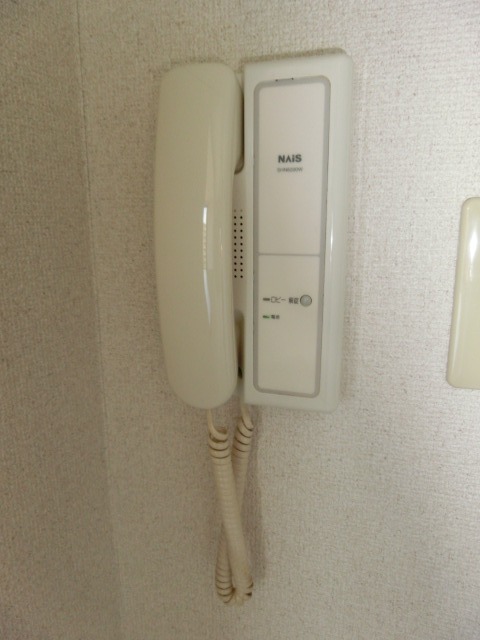 ロッソ・パステロ4階 インターフォン