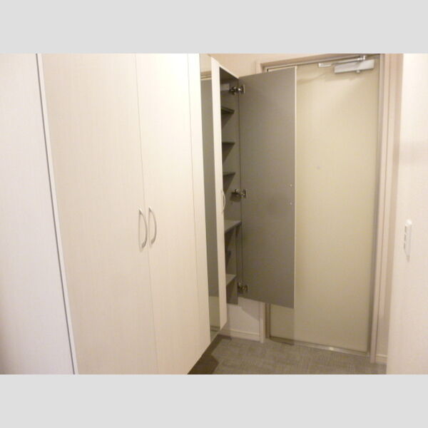 リビングNK原木中山 トールシューズBOX