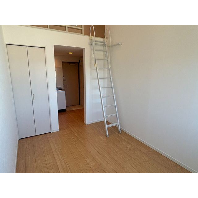 STAR　CLOUD矢部201号室 リビング