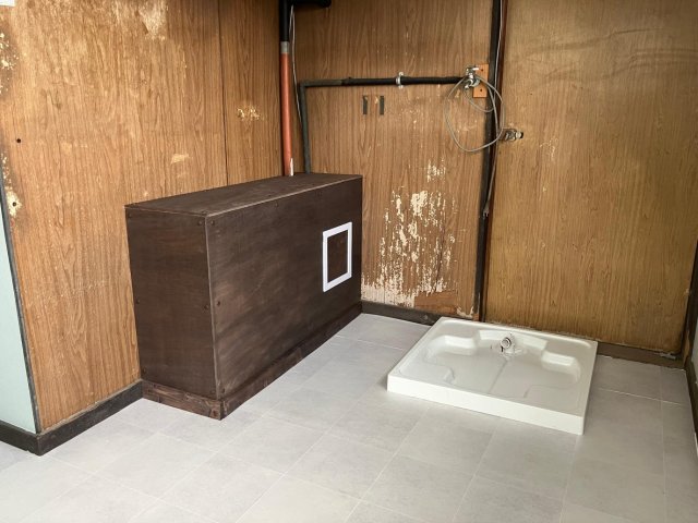 寺尾　戸建 洗濯機パン新設済み！室内置きで、床も貼り替え済みです。