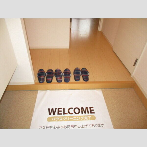 リビングタウン南花島　C 玄関