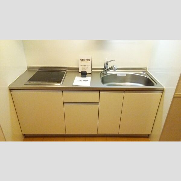 ヴェルデ神明町202号室 システムキッチン