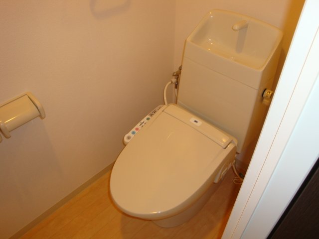 クレール（ｃｌａｉｒ） シャワー付トイレ