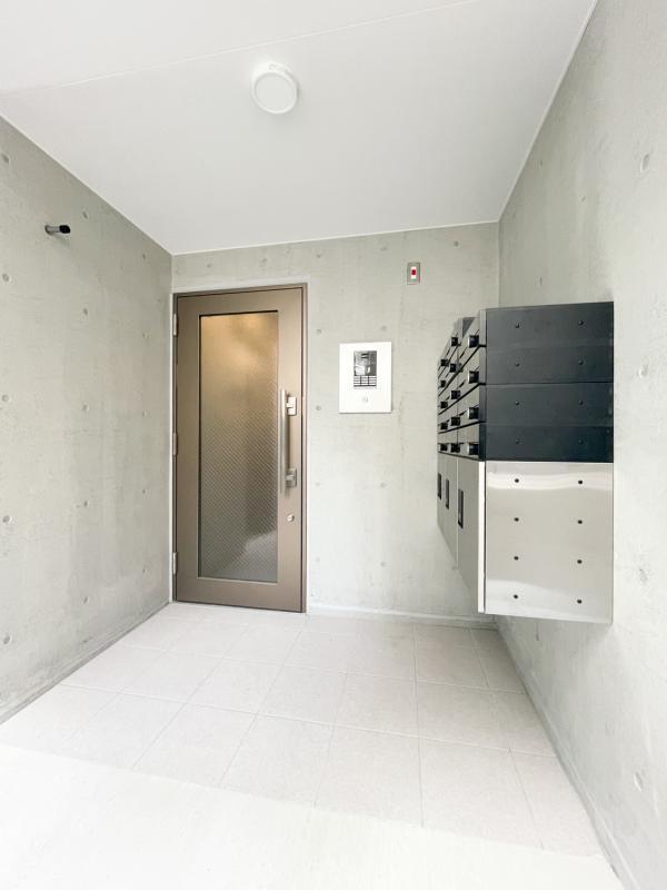 三ノ輪アパートメント エントランス