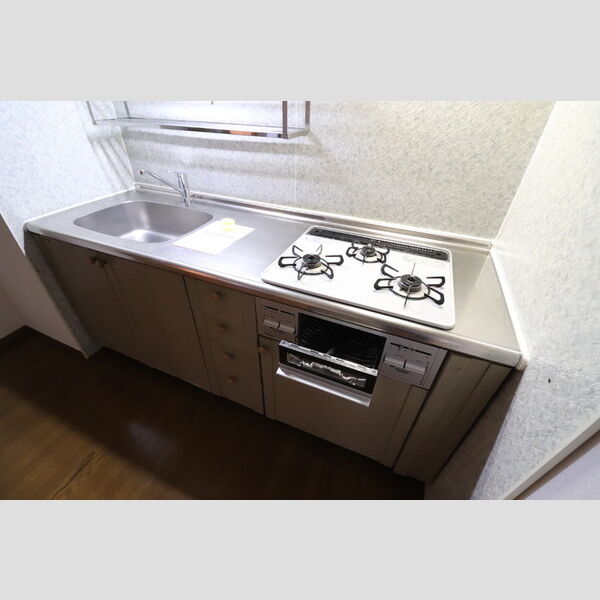 ヴァンベール神山　Ⅰ202号室 ★システムキッチン(3口ガス)★