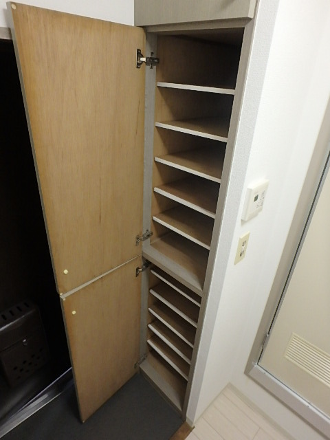 セルベコート下高井戸 シューズボックス