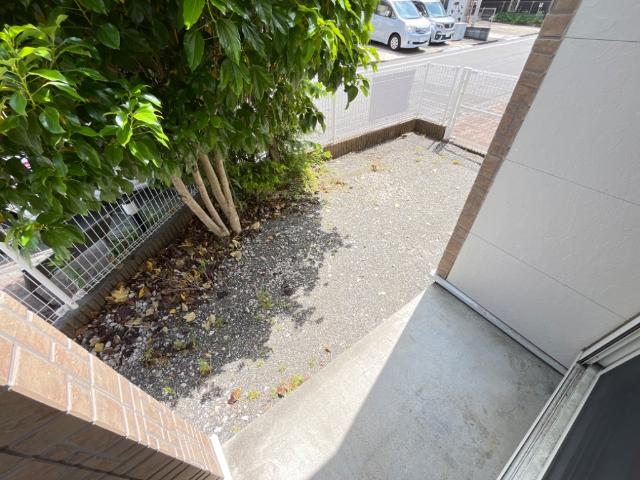 エクセルハイム102号室 専用庭