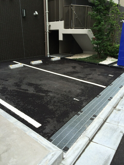 リヴシティ川崎205号室 駐車場