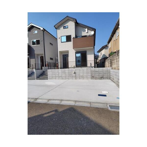 市川市国府台4丁目戸建B棟 駐車場