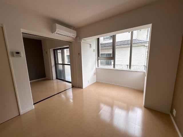 ユニコーン リビング