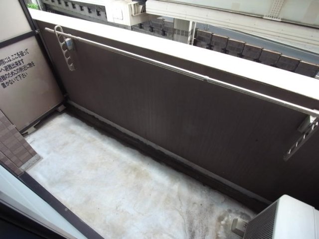 フェニックス三軒茶屋4階 バルコニー