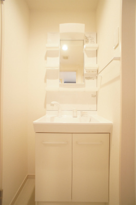 リブリ・PLAGE江ノ島1階 洗面