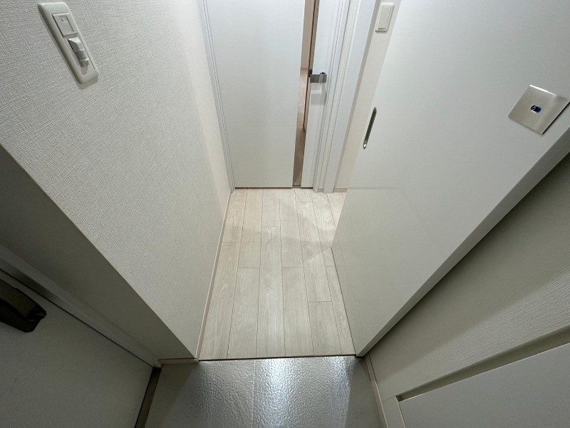 CREAL渋谷笹塚2階 玄関