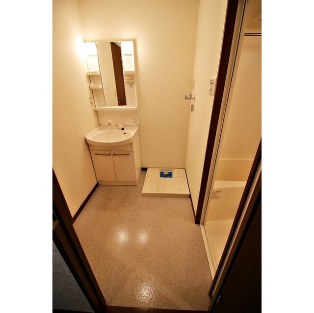 アムール Amical102号室 内観