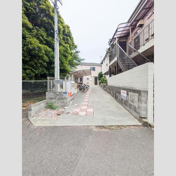 アケボノⅧ101号室 エントランス