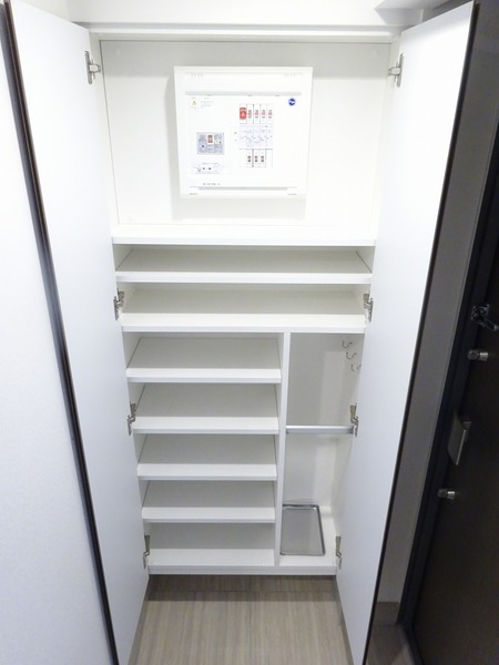 ハーモニーレジデンス池袋メトロゲート301号室 収納