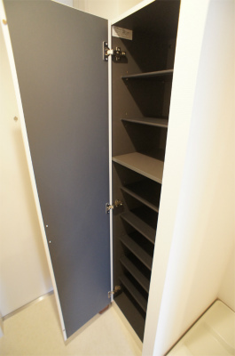 リブリ・クローリス長津田3階 玄関