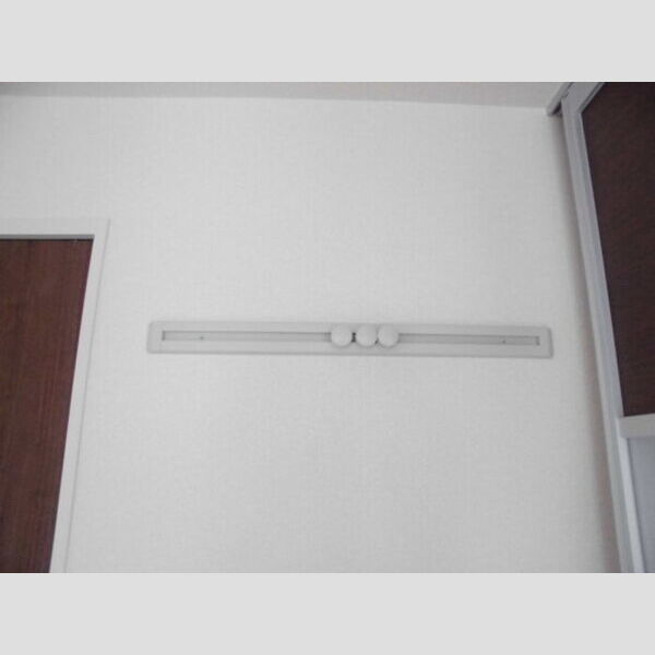 ソウソウ・ソンケン・リュウビ　ソウソウ102号室 ハングバー