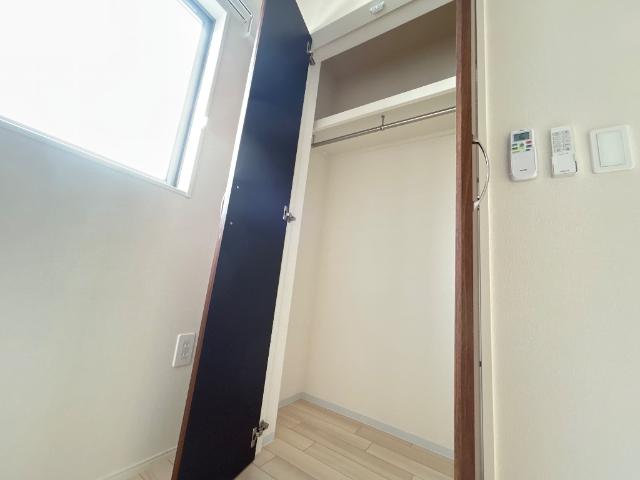 キャメロット八王子203号室 収納
