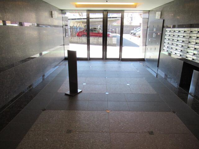 ルーブル武蔵関弐番館 エントランス