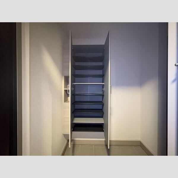 セレスティア東向島106号室 玄関