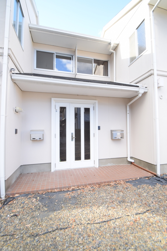 小川テラスハウス２ エントランス