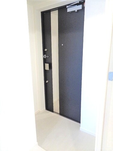 ＲＥＦＲＡＭＥ ５ Ｉｒｉｙａ4階 玄関　※新築時同タイプ別部屋2022.12撮影