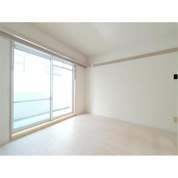 グリム武蔵新城 リビング