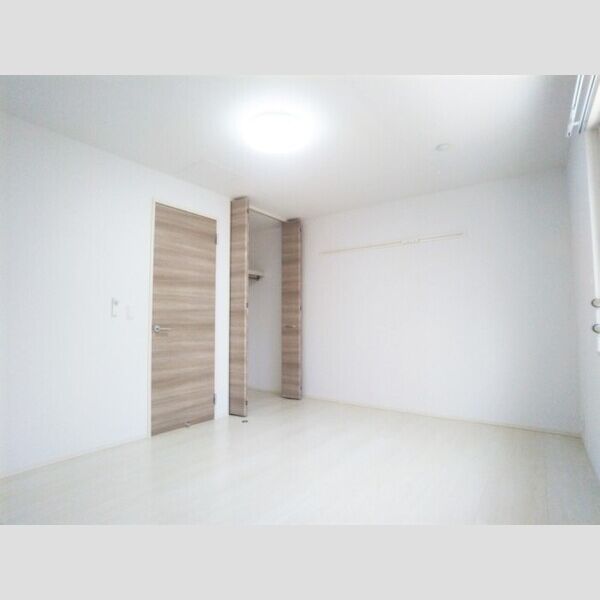 パークサイド102号室 洋室7.9帖